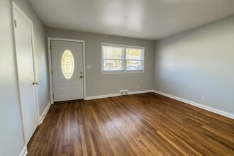 8414 Dawn Dr in Rome, NY - Building Photo - Building Photo