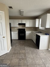 233 Ferguson Ave in Locust Grove, GA - Building Photo - Building Photo