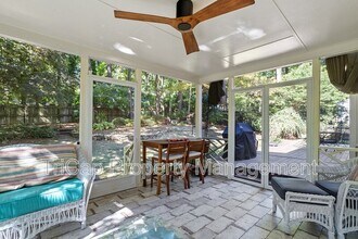 2113 Hamrick Dr in Raleigh, NC - Foto de edificio - Building Photo
