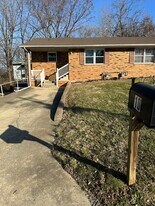 10 Birch Dr in Belleville, IL - Building Photo