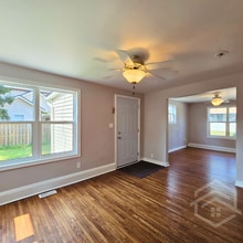 Cozy Apartment in Tillsonburg!! in Tillsonburg, ON - Building Photo - Building Photo