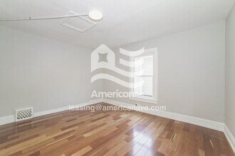 2716 N Peoria Ave in Peoria, IL - Building Photo - Building Photo