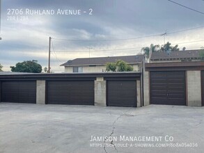 2706 Ruhland Ave in Redondo Beach, CA - Foto de edificio - Building Photo