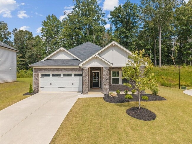 property at 181 Longleaf St