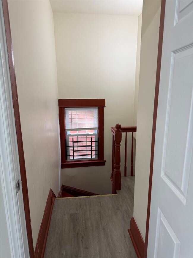 631 Garfield Ave in Jersey City, NJ - Building Photo - Building Photo