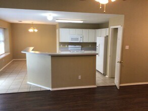 1120 Darren Dr in Burleson, TX - Building Photo - Building Photo