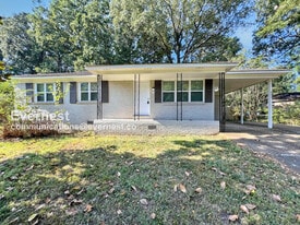 825 W South St in Hernando, MS - Building Photo