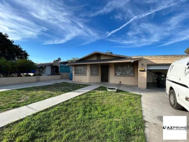 2318 W Lupine Ave in Phoenix, AZ - Building Photo - Building Photo