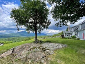 21 Valley View Rd in Winhall, VT - Building Photo - Building Photo
