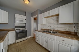 27 E Milton Ave in Hazel Park, MI - Building Photo - Building Photo