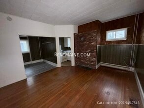 75 Ohio St in Bangor, ME - Building Photo - Building Photo