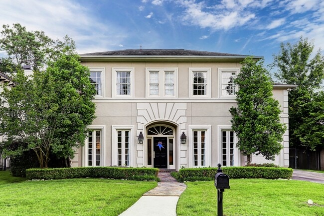 11328 Surrey Oaks Ln