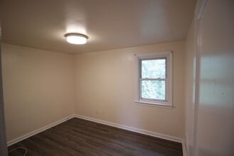 13 Paynter Dr in Wilmington, DE - Building Photo - Building Photo