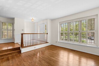10794 Brewer House Rd in Rockville, MD - Building Photo - Building Photo