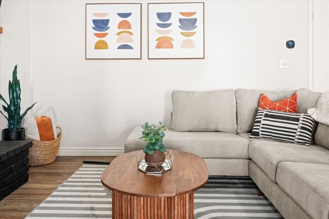 property at 952 W Plata Ave