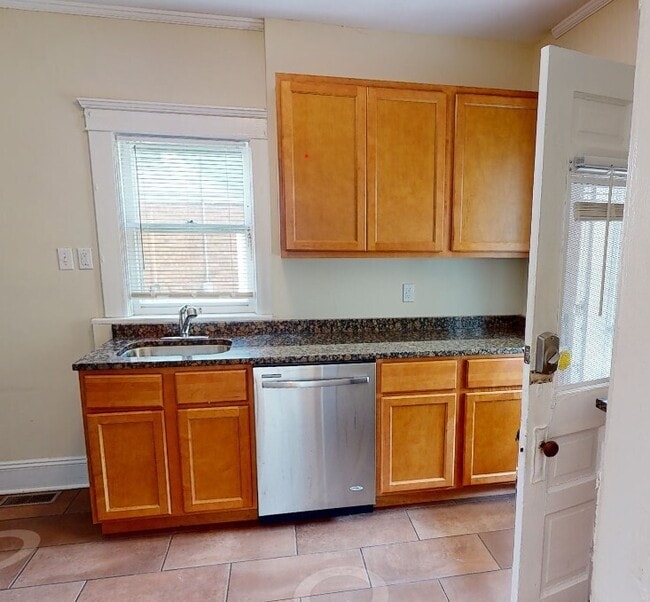 1141 S Forest Ave in Ann Arbor, MI - Building Photo - Building Photo