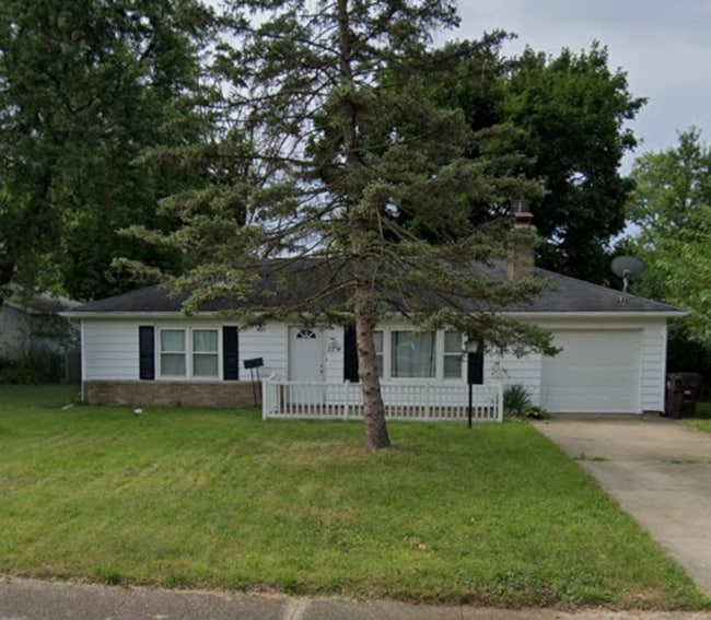 property at 2214 W Arrowhead Ln