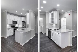 1 Charles Pond Dr in Coram, NY - Foto de edificio - Building Photo