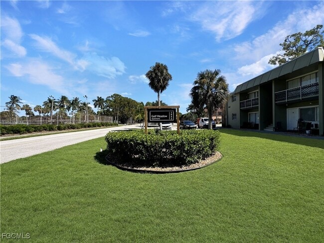 property at 1852 Golf View Ave