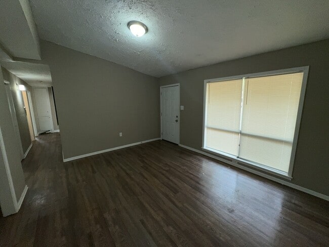 3320 Ridgeland Dr in Jackson, MS - Foto de edificio - Building Photo