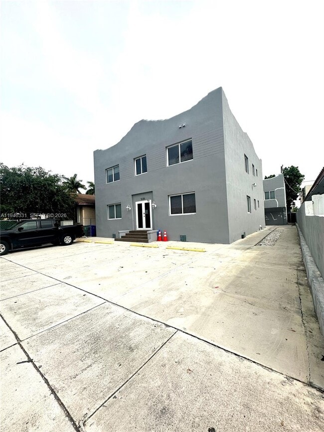 1684 SW 10th St in Miami, FL - Building Photo - Building Photo