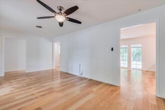 5614 Delwood Dr in Austin, TX - Building Photo - Building Photo