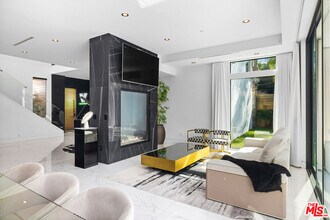 4841 Alonzo Ave in Los Angeles, CA - Building Photo - Building Photo