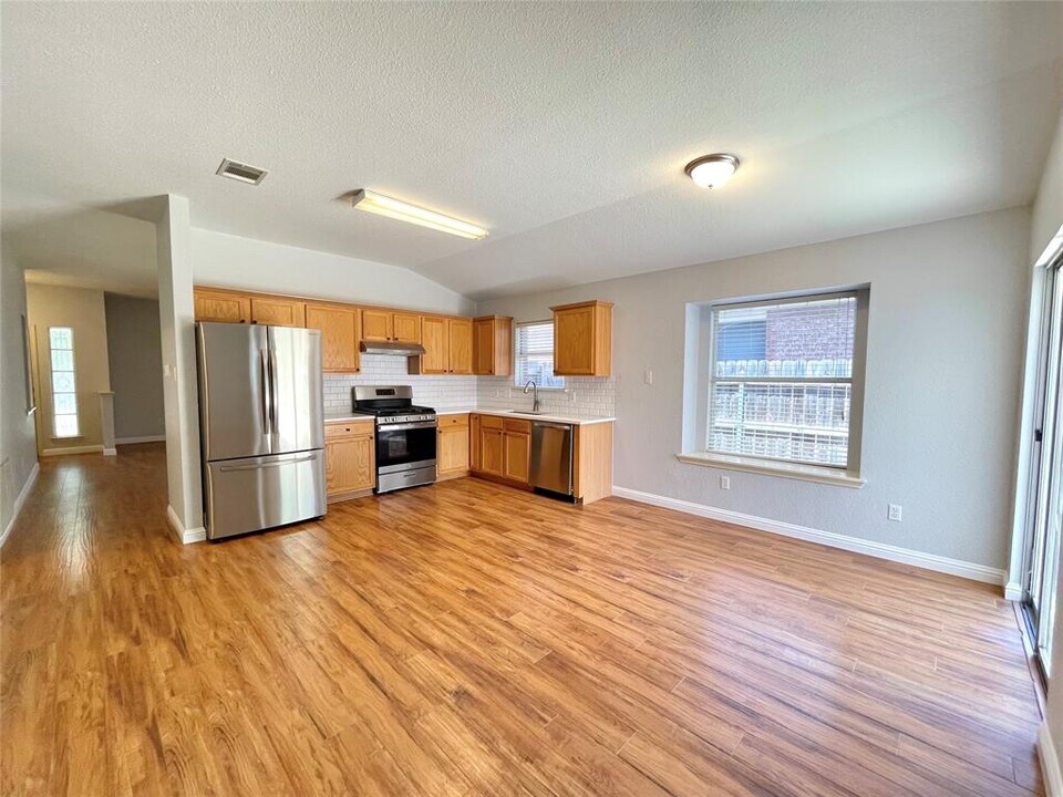 3761 Top Rock Ln in Round Rock, TX - Building Photo