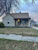 6871 Continental Ave in Warren, MI - Building Photo