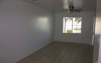 3811 Oregon St in Bakersfield, CA - Building Photo - Building Photo