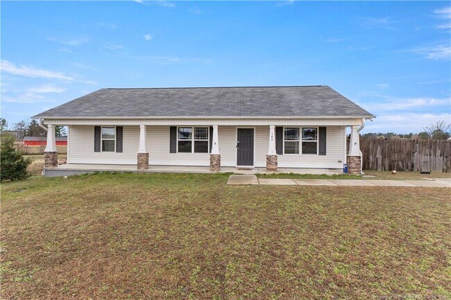 140 Denning Farms Ln in Benson, NC - Building Photo - Building Photo