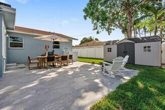667 Blue Jay Rd in Delray Beach, FL - Building Photo - Building Photo