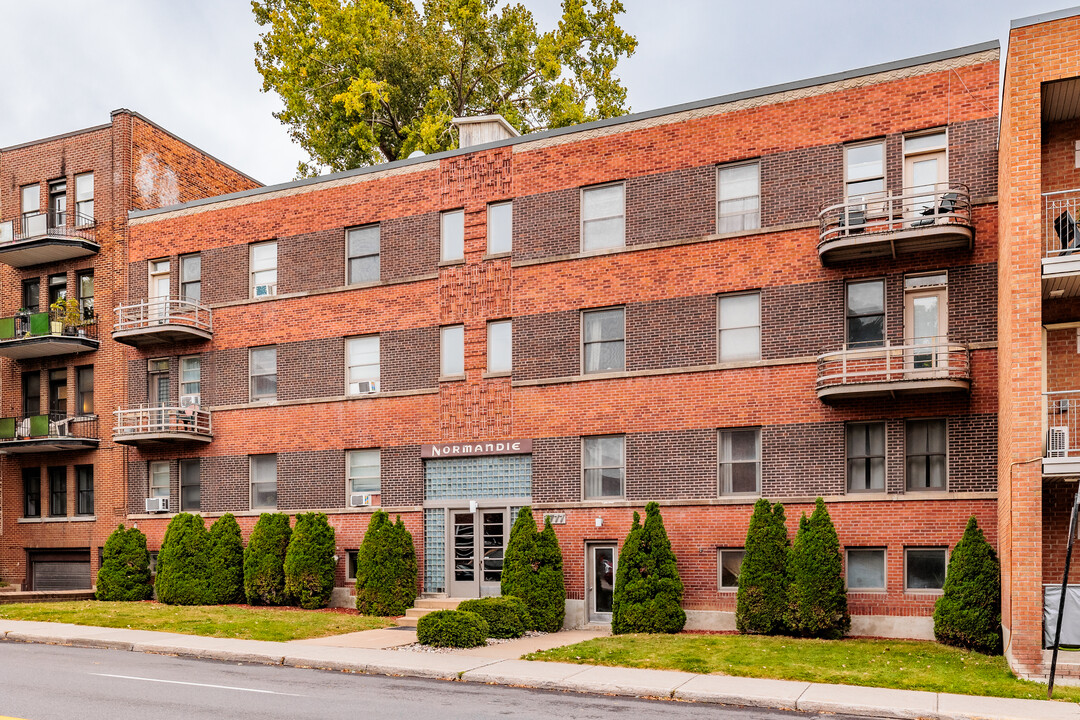 Normandie in Montréal, QC - Building Photo