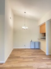 1504 Woodlake Dr in Santa Rosa, CA - Foto de edificio - Building Photo