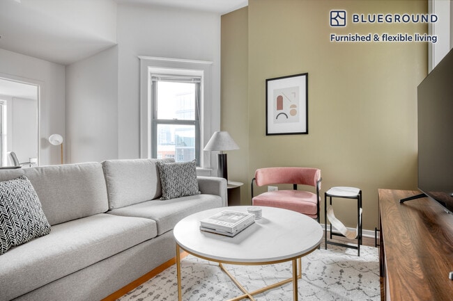 property at 30 E Roosevelt Rd