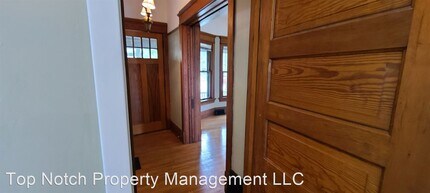 1030 21st St in Rock Island, IL - Foto de edificio - Building Photo