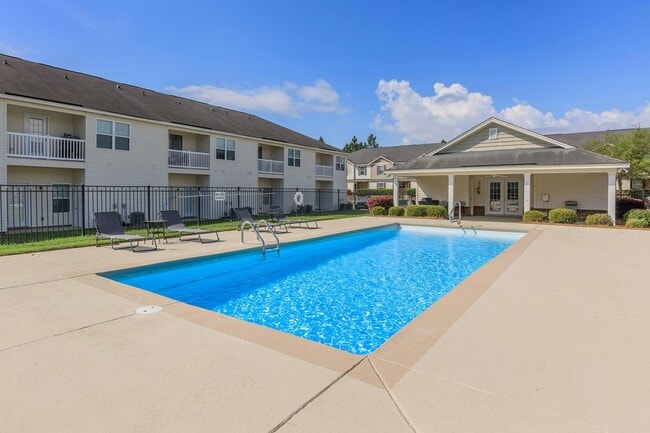 Village at Mill Creek in Statesboro, GA - Building Photo - Building Photo