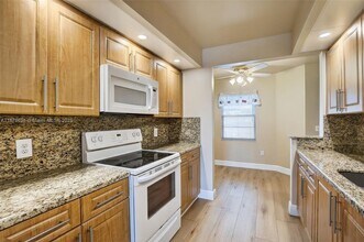 1500 SW 131st Way in Pembroke Pines, FL - Building Photo - Building Photo