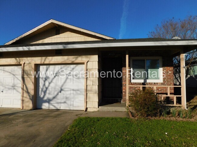4519 Bomark Way in Sacramento, CA - Building Photo - Building Photo