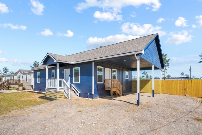 18473 Novarra Dr in Conroe, TX - Building Photo - Building Photo