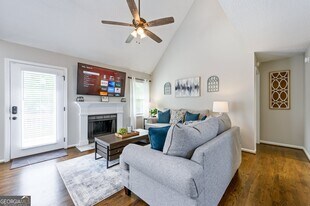 13 Windfield Dr in Cartersville, GA - Building Photo