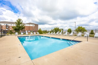 Wheatland Condos in Cedar Rapids, IA - Foto de edificio - Building Photo