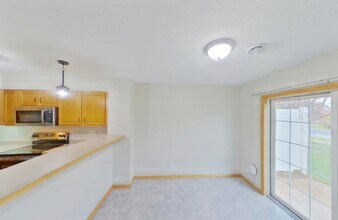 13759 Flay Ave N in Hugo, MN - Building Photo - Building Photo