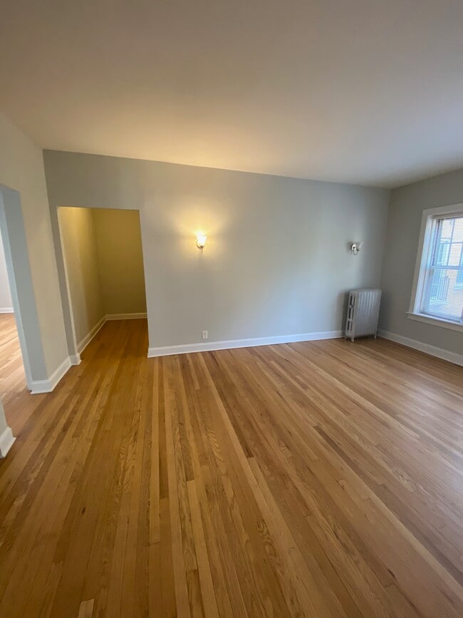 732 Reba Pl, Unit C2 in Evanston, IL - Building Photo - Building Photo