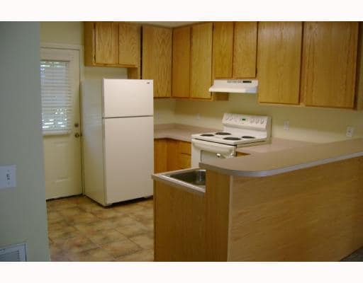 Oxford Place in Fayetteville, AR - Building Photo - Interior Photo