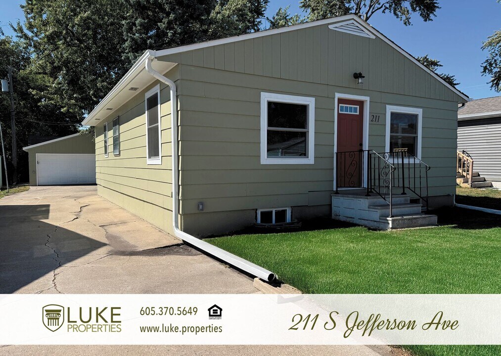 211 S Jefferson Ave in Sioux Falls, SD - Building Photo