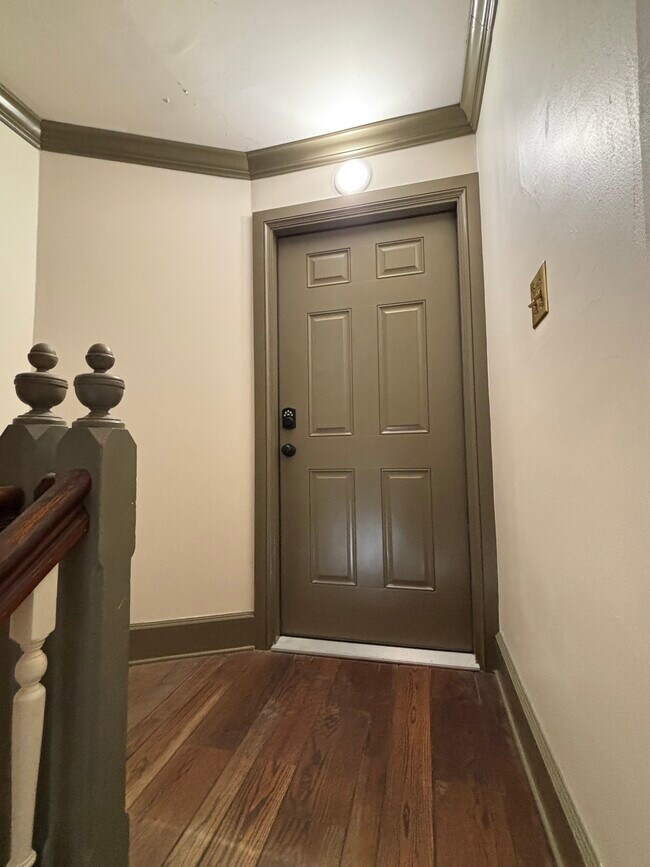 28 W Main St, Unit 3 in Elverson, PA - Building Photo - Building Photo