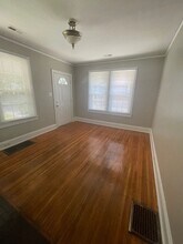 405 Sylvania Ave in Charlotte, NC - Foto de edificio - Building Photo