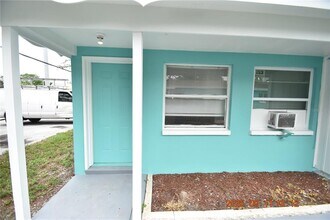 403 Milwaukee Ave in Dunedin, FL - Building Photo - Building Photo