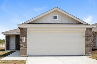 501 Chevre Rd in New Braunfels, TX - Building Photo